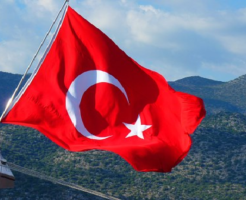由来 トルコ 国旗
